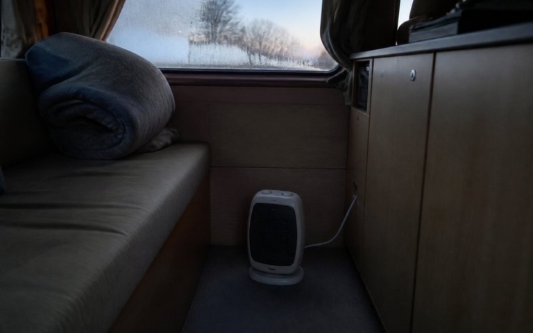 Kleiner Heizlüfter im Wohnmobil